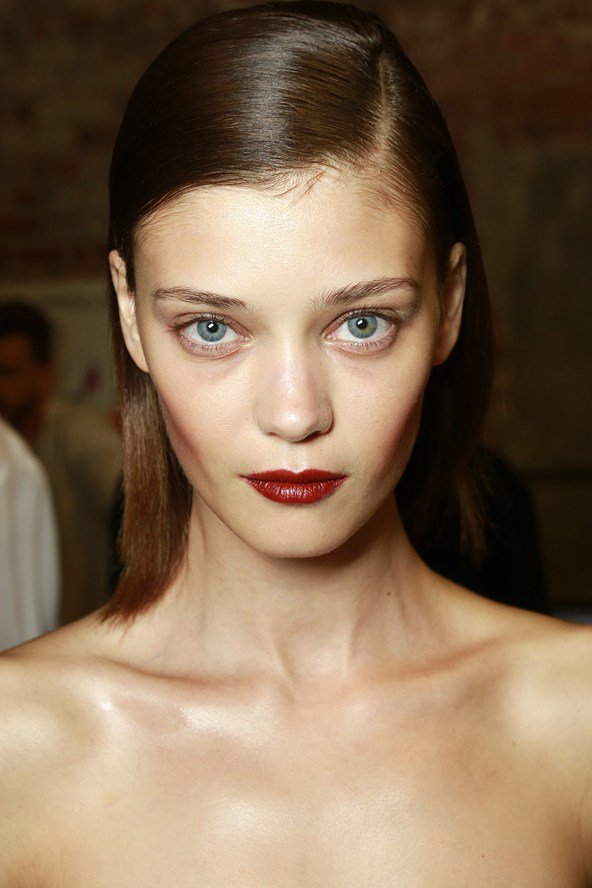 peinados-navidad-2013-melena-raya-lado